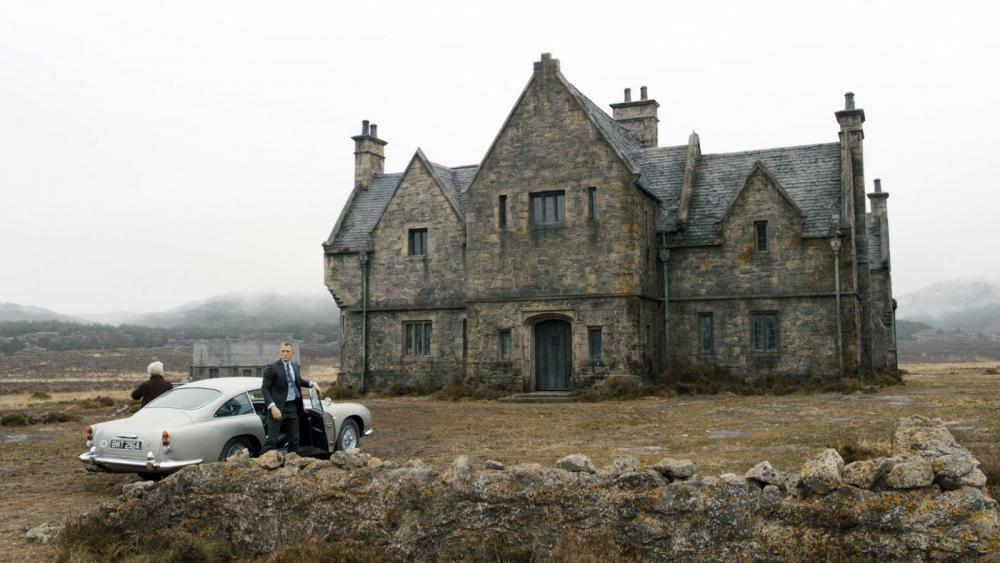 Fictional Homes: James Bond’s Ancestral Home, Skyfall ...
