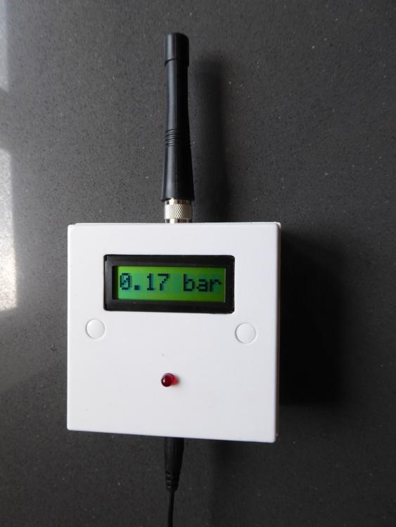 Treatment plant alarm - indoor unit showing pressure - small.JPG