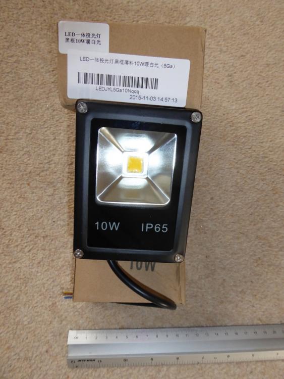 10W LED Outside light - 1.JPG