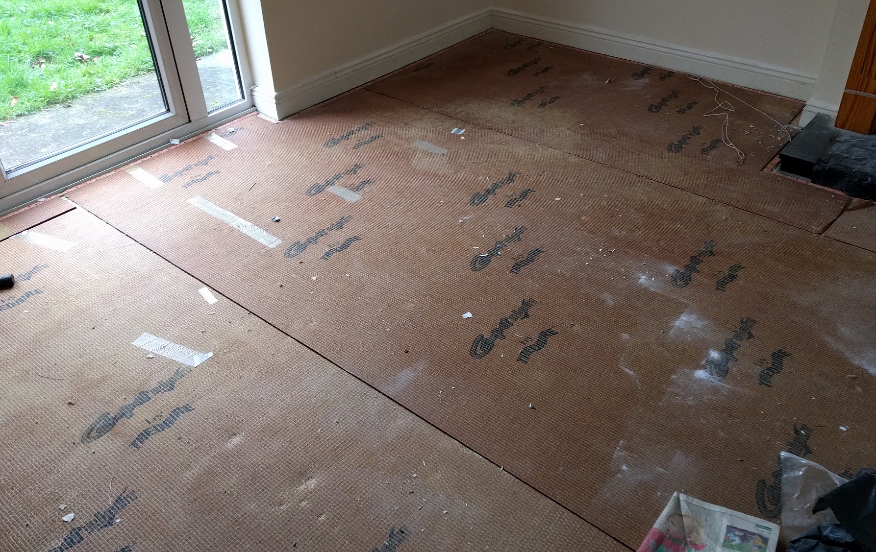 Laminate flooring deals on concrete