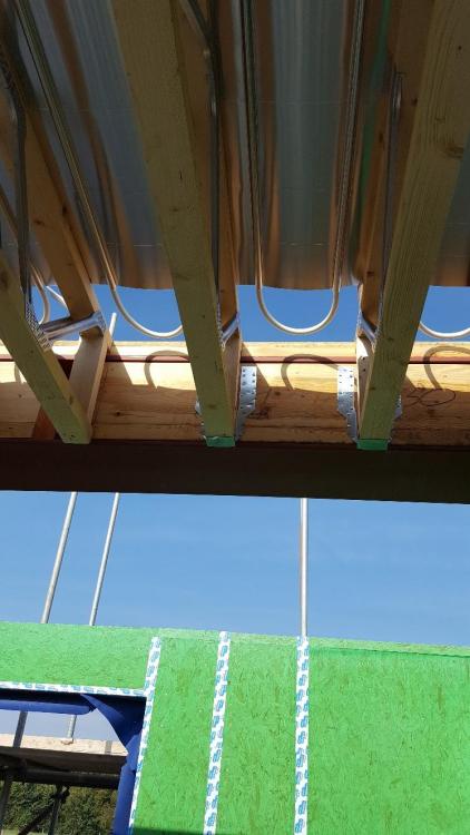 34521360_Roofhangersinsitu.thumb.jpg.7ecb818f10a4e742aad0d7fdc4e4bb91.jpg