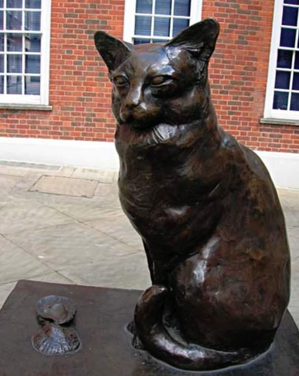 hodge-the-cat-dr-samuel-jphnson.jpg.a444aa6a4af39ba982da352b54bacf1e.jpg