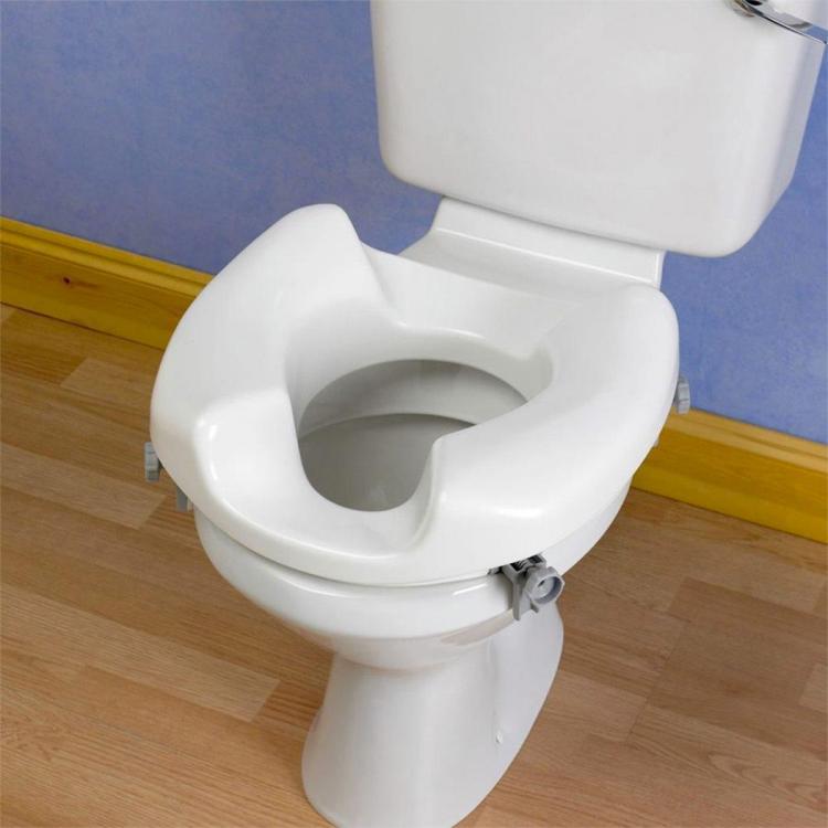 Ashby-Toilet-Seat-With-Cut-Out.thumb.jpg.8e86f628c964a4026e186779868c90eb.jpg