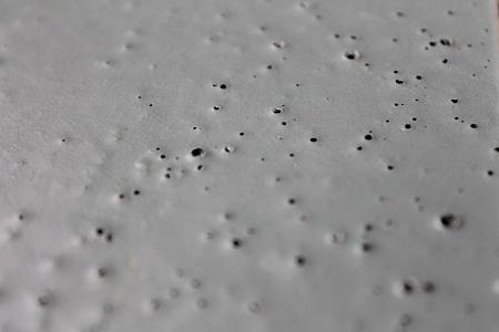 air-bubbles-and-pinholes-in-epoxy-floor-coating.jpg.91c00aa4bb8bd9424d47c13de2fe1cfc.jpg