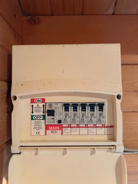 Outbuilding 1.jpeg