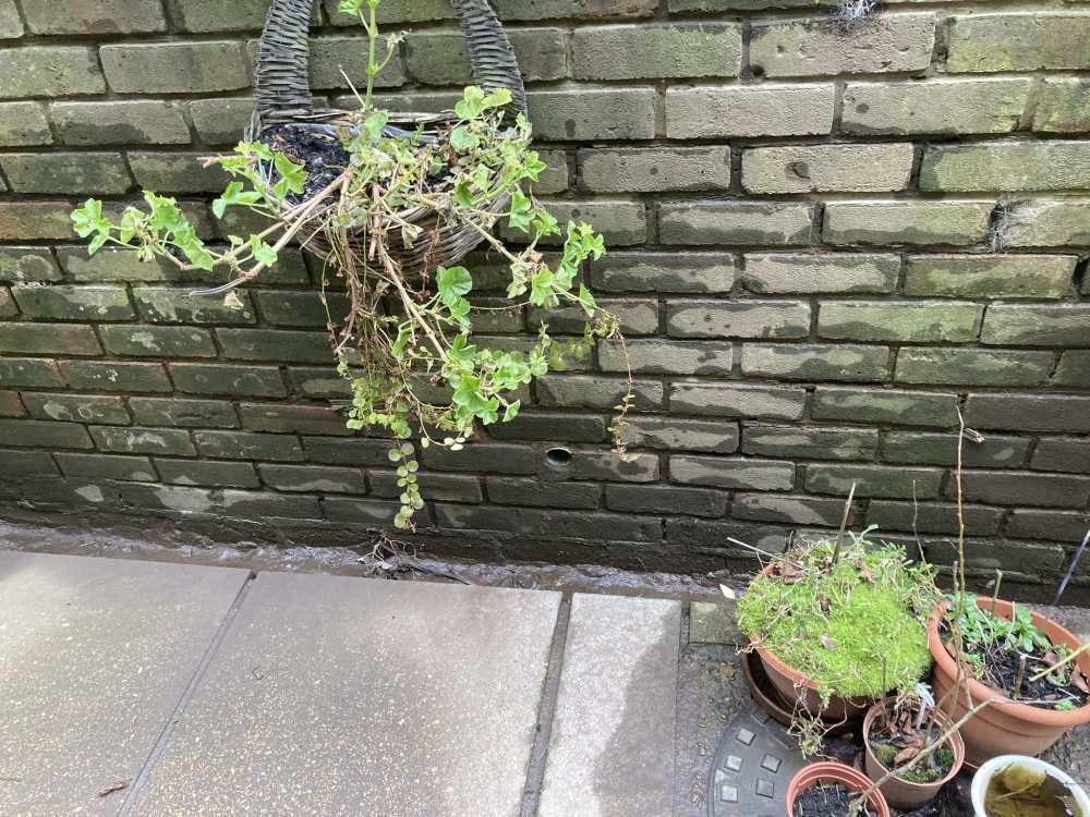 Retaining wall