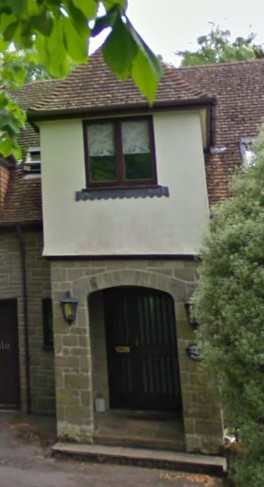 outsideview.jpg.5fae1e48f643fc5f107a2dfed181900c.jpg