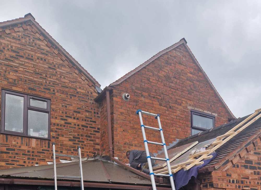 cons roof 1.jpg
