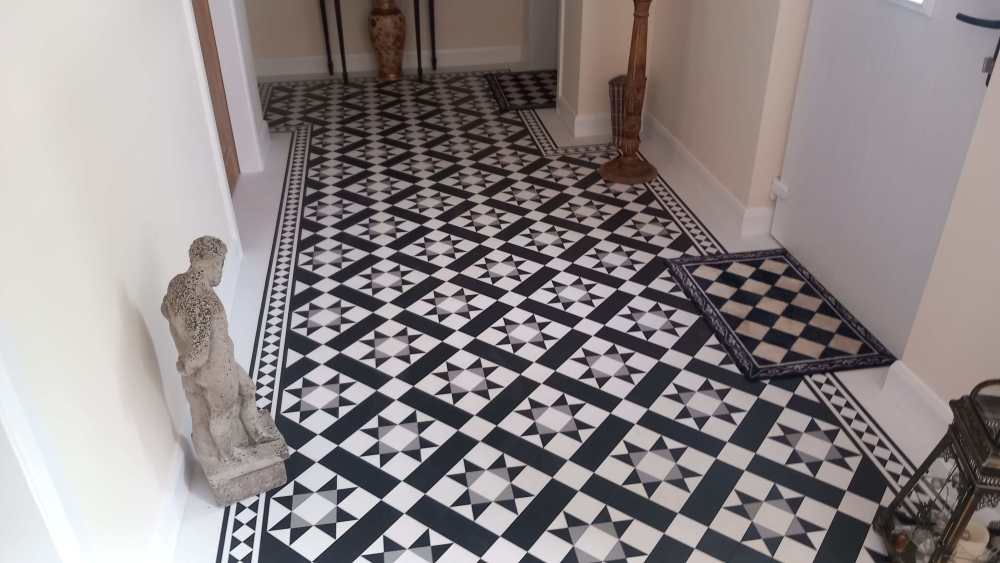 hall floor.jpg